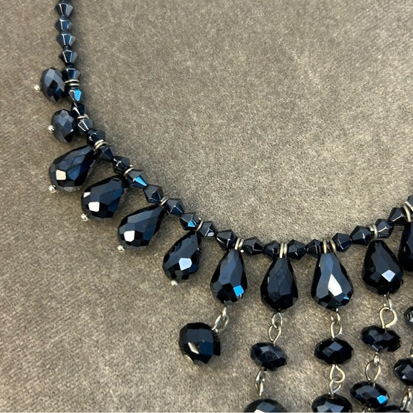 BLACK beaded bib necklace - Picture 4 of 9